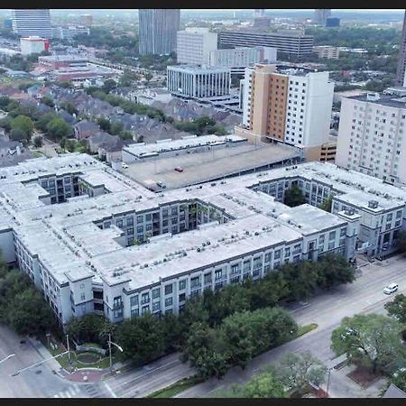Luxury 1Bedroom/Pool View/ Galleria W/Study Desk Houston Exterior photo