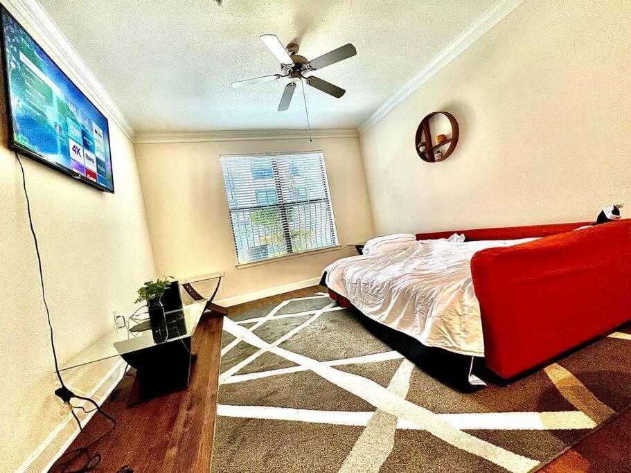 Luxury 1Bedroom/Pool View/ Galleria W/Study Desk Houston Exterior photo